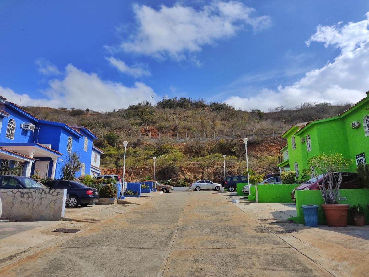 Bella Suite Frente Al Aeropuerto Catia La Mar 외부 사진